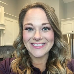 Meet your Posher, Marissa